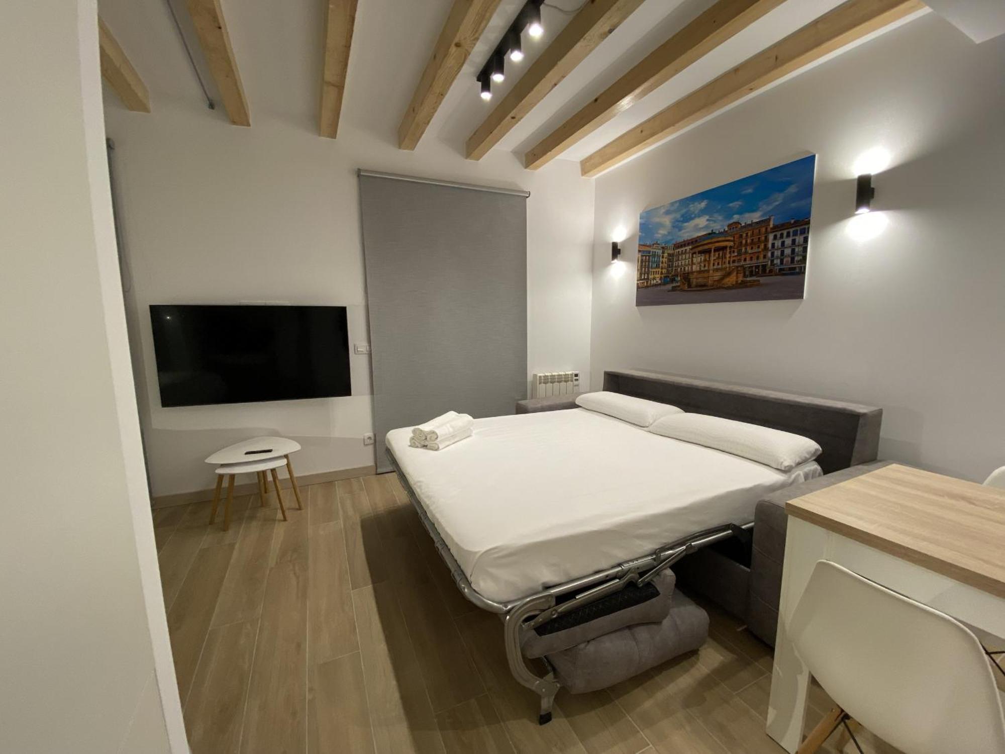 Tuapartamento Lindapamplona Apartment Екстериор снимка