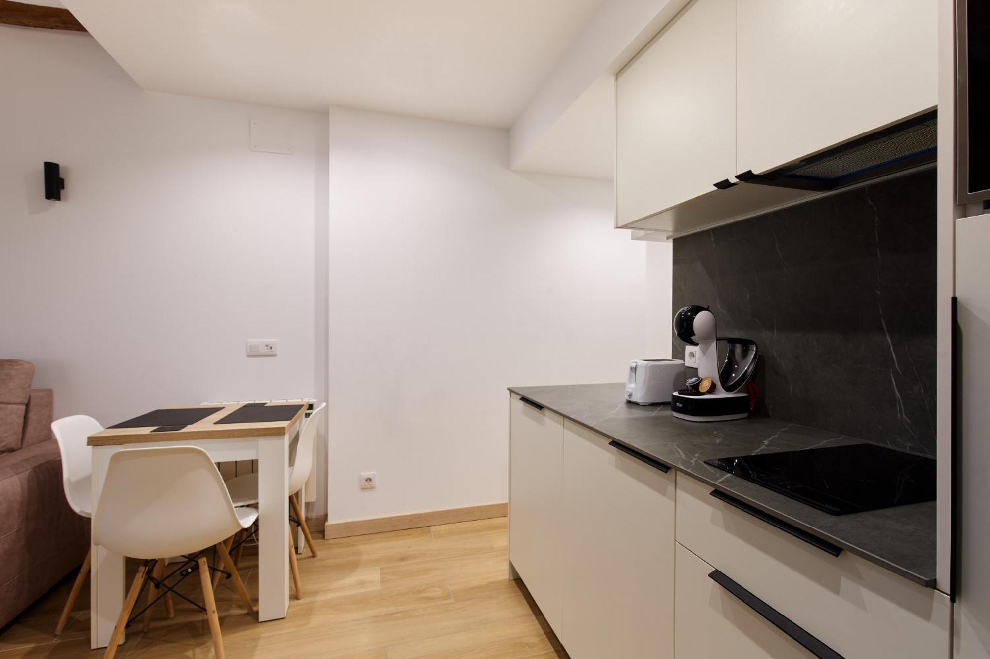 Tuapartamento Lindapamplona Apartment Екстериор снимка