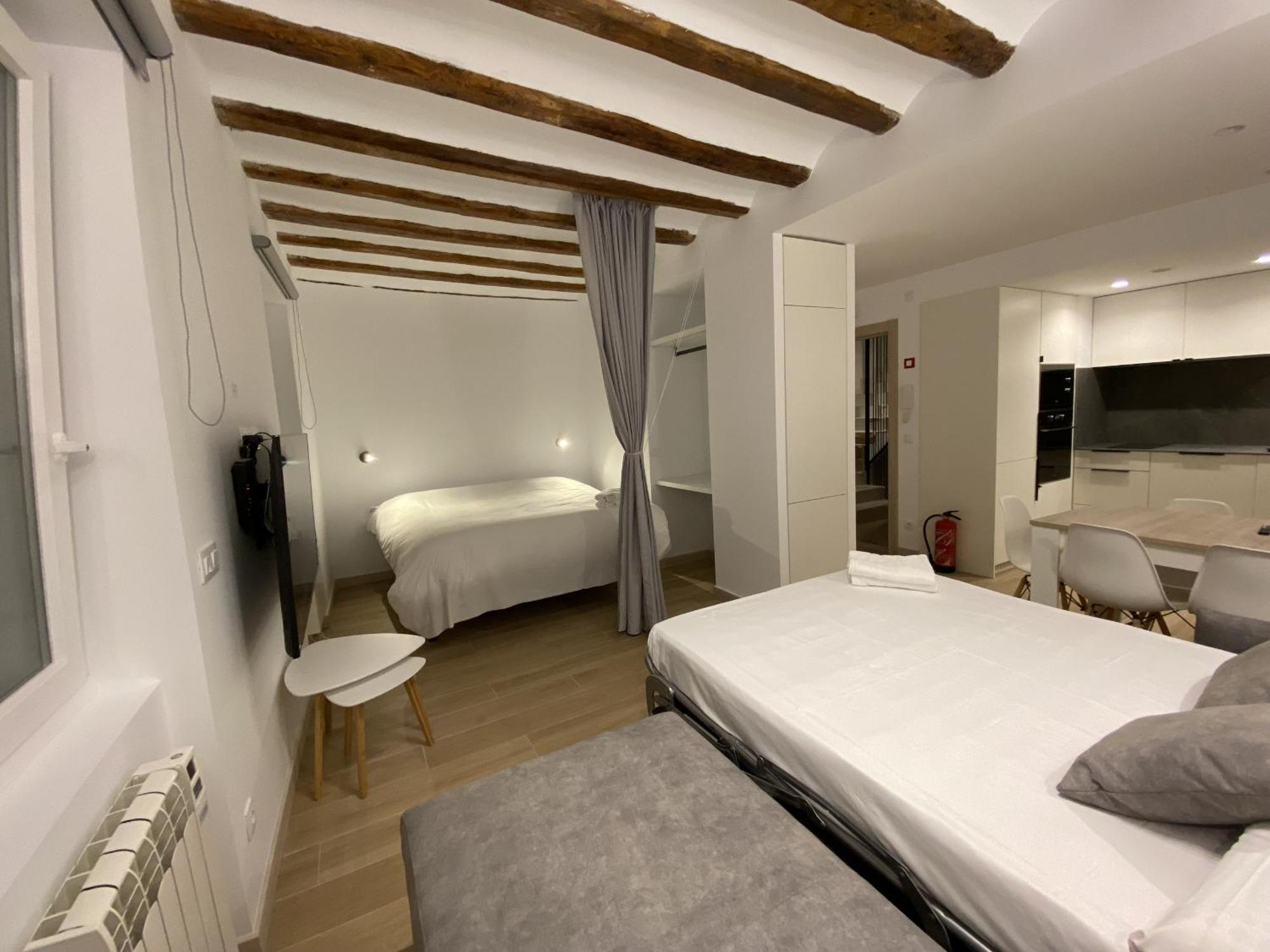 Tuapartamento Lindapamplona Apartment Екстериор снимка
