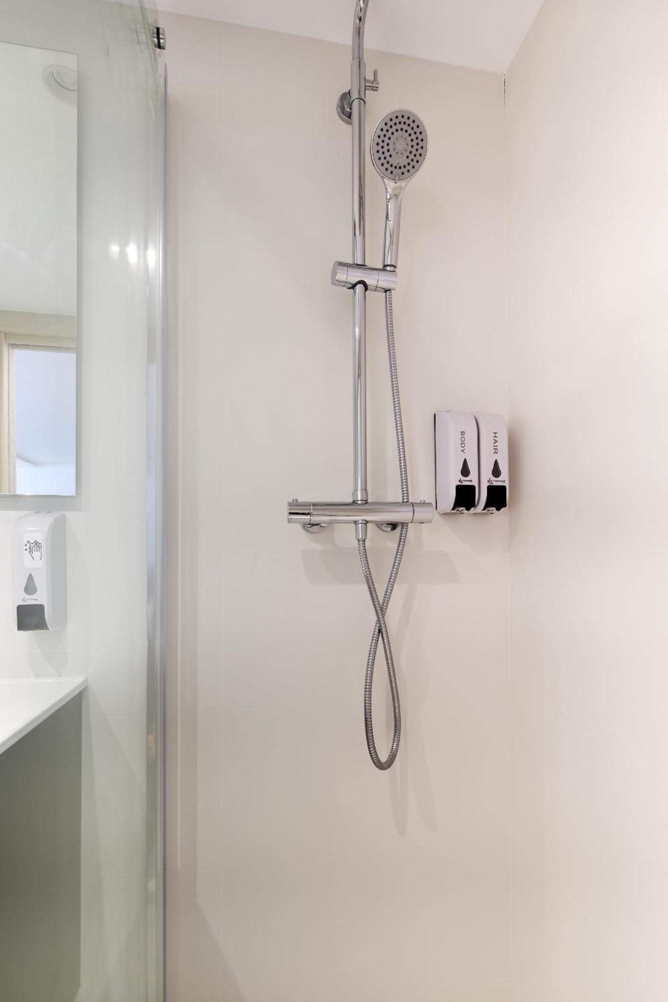 Tuapartamento Lindapamplona Apartment Екстериор снимка