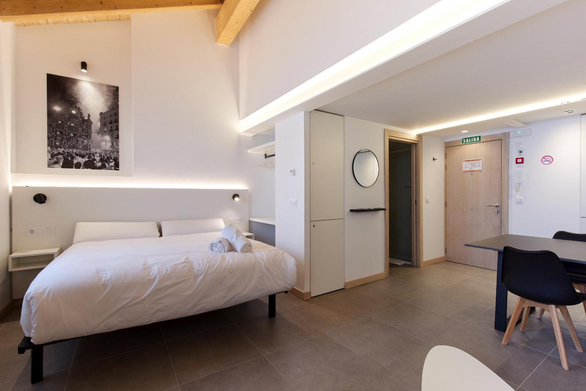 Tuapartamento Lindapamplona Apartment Екстериор снимка